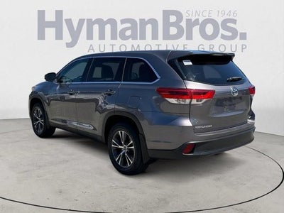 2019 Toyota Highlander LE V6 AWD (SE)