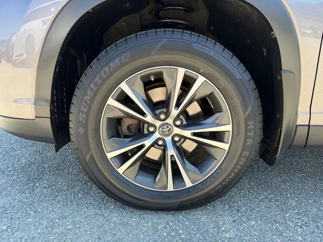 2019 Toyota Highlander LE V6 AWD (SE)