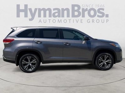 2019 Toyota Highlander LE V6 AWD (SE)