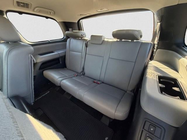 2018 Toyota Sequoia Platinum 4WD (Natl)