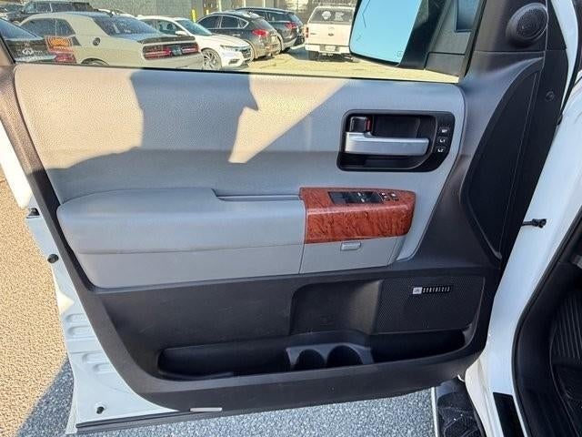 2018 Toyota Sequoia Platinum 4WD (Natl)