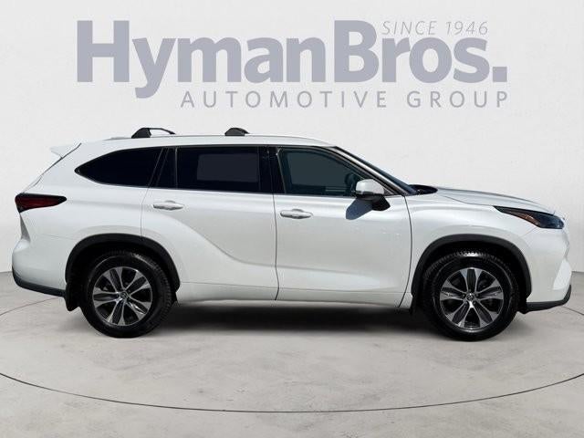 2022 Toyota Highlander XLE AWD (Natl)