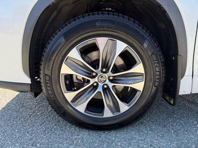 2022 Toyota Highlander XLE AWD (Natl)