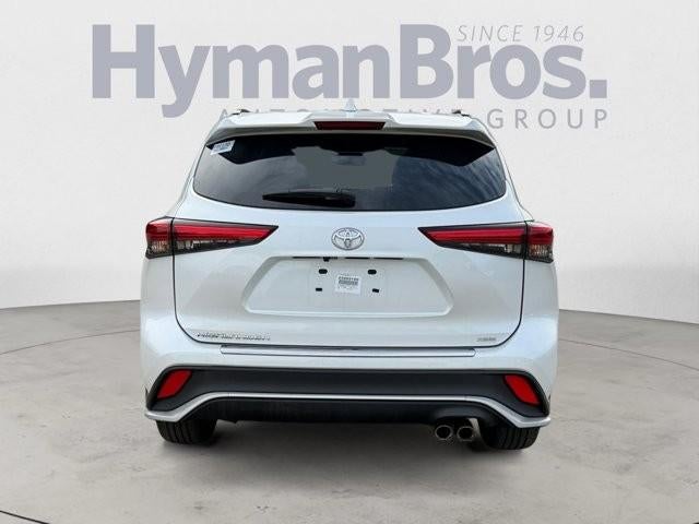 2023 Toyota Highlander Platinum FWD (Natl)