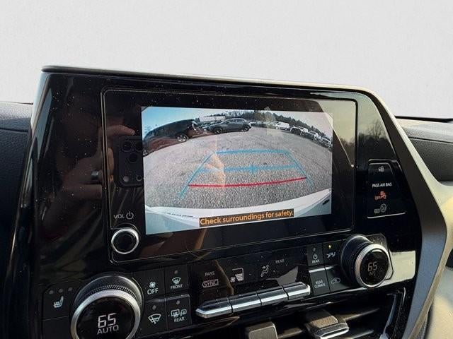 2025 Toyota Highlander XLE FWD (Natl)