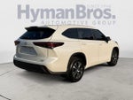 2025 Toyota Highlander XLE FWD (Natl)