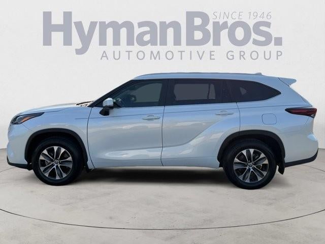 2025 Toyota Highlander XLE FWD (Natl)