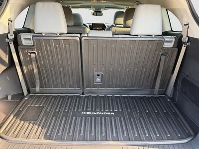 2025 Toyota Highlander XLE FWD (Natl)