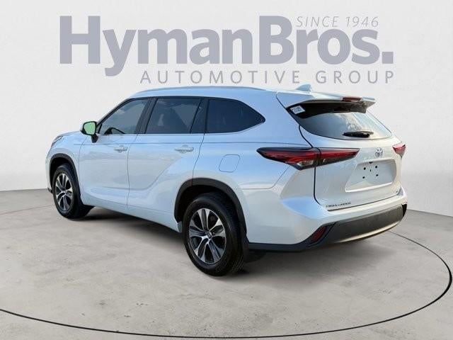 2025 Toyota Highlander XLE FWD (Natl)