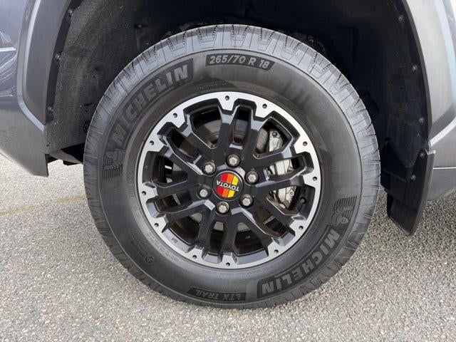 2025 Toyota Tundra 4WD 4WD SR5 CrewMax 5.5' Bed (Natl)