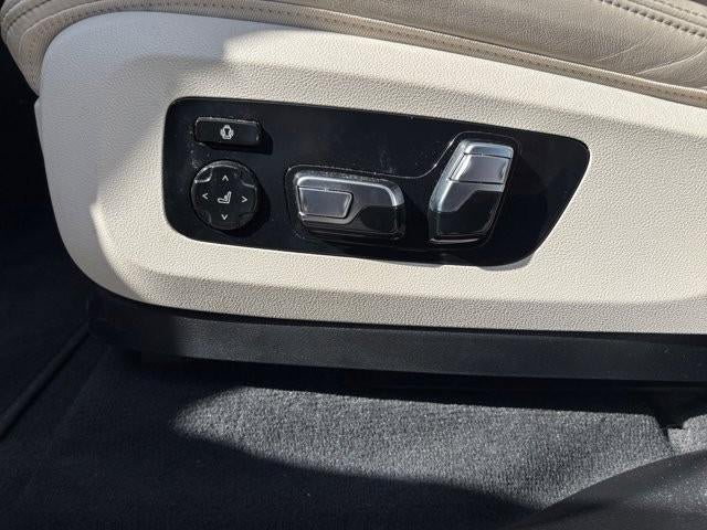 2023 BMW X7 xDrive40i Sports Activity Vehicle