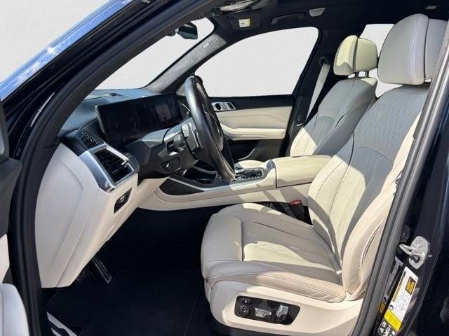 2023 BMW X7 xDrive40i Sports Activity Vehicle