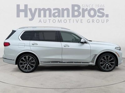 2022 BMW X7 xDrive40i Sports Activity Vehicle