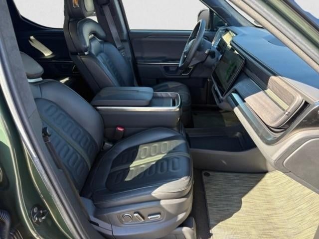 2024 Rivian R1T Adventure Dual-Motor Large Pack
