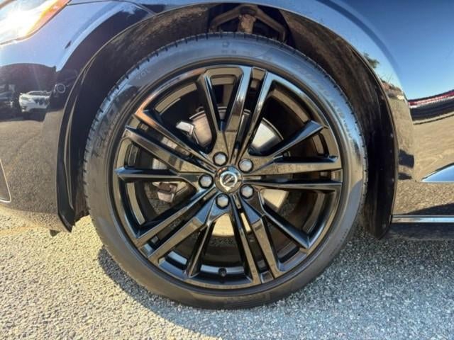 2024 Volvo S60 B5 FWD Plus Black Edition
