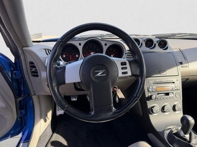 2005 Nissan 350Z 2dr Roadster Touring Manual