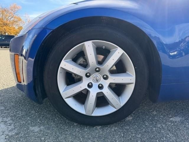 2005 Nissan 350Z 2dr Roadster Touring Manual