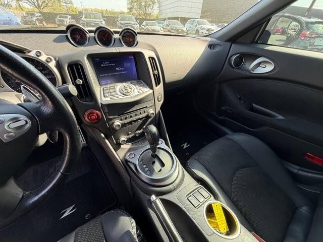 2017 Nissan 370Z Coupe Touring Auto