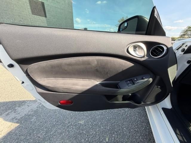 2017 Nissan 370Z Coupe Touring Auto