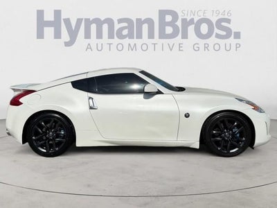 2017 Nissan 370Z Coupe Touring Auto