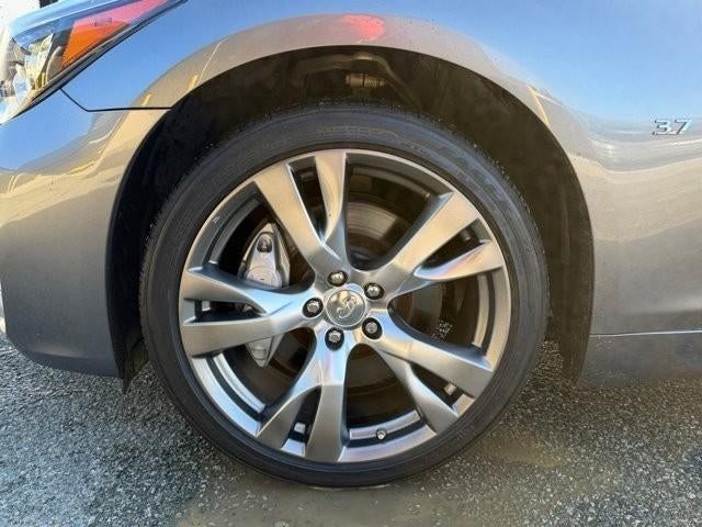 2018 INFINITI Q70L 3.7 LUXE AWD