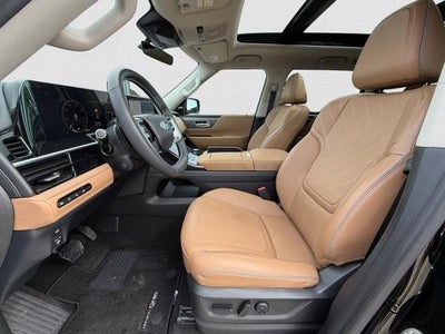 2025 INFINITI QX80 Luxe 4WD