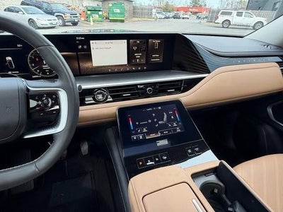 2025 INFINITI QX80 Luxe 4WD