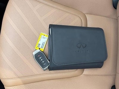 2025 INFINITI QX80 Luxe 4WD