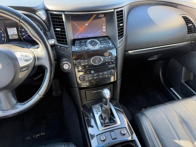 2017 INFINITI QX70 AWD