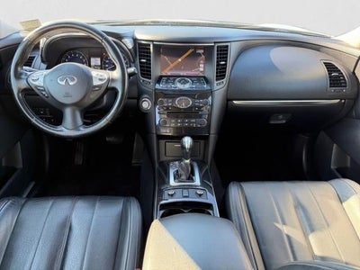 2017 INFINITI QX70 AWD