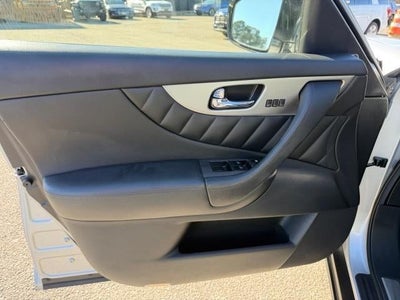 2017 INFINITI QX70 AWD