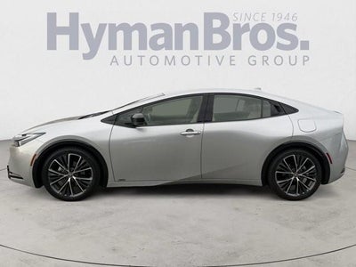 2023 Toyota Prius XLE AWD (Natl)