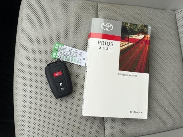 2023 Toyota Prius XLE AWD (Natl)