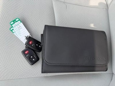 2010 Toyota Prius 5dr HB II (Natl)