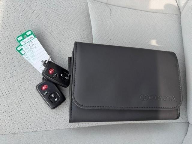 2010 Toyota Prius 5dr HB II (Natl)