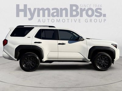 2025 Toyota 4Runner SR5 4WD (GS)