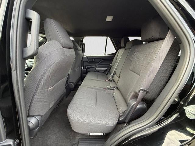 2025 Toyota 4Runner SR5 4WD (GS)