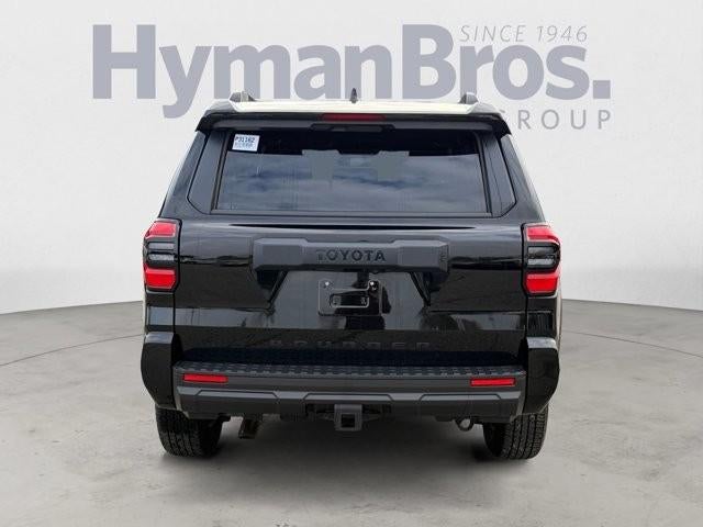 2025 Toyota 4Runner SR5 4WD (GS)