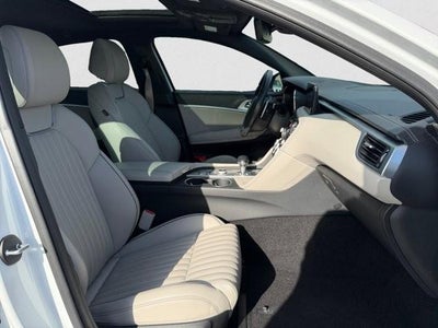 2023 Genesis G70 2.0T RWD