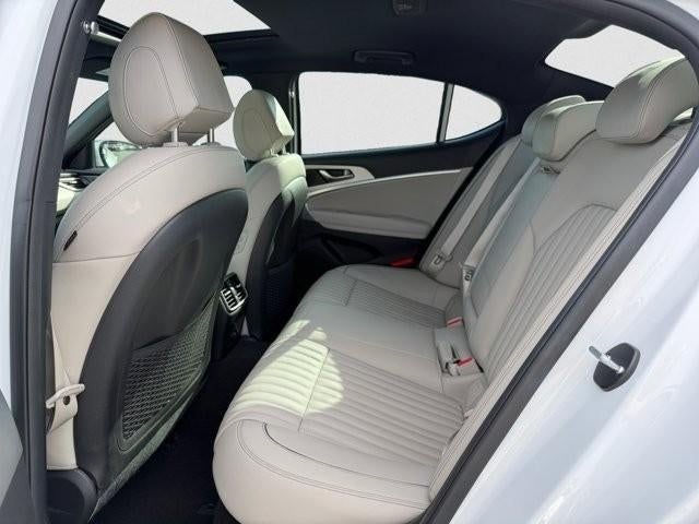 2023 Genesis G70 2.0T RWD