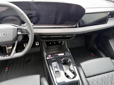 2025 Audi SQ6 e-tron Prestige quattro