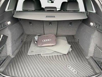 2025 Audi SQ6 e-tron Prestige quattro