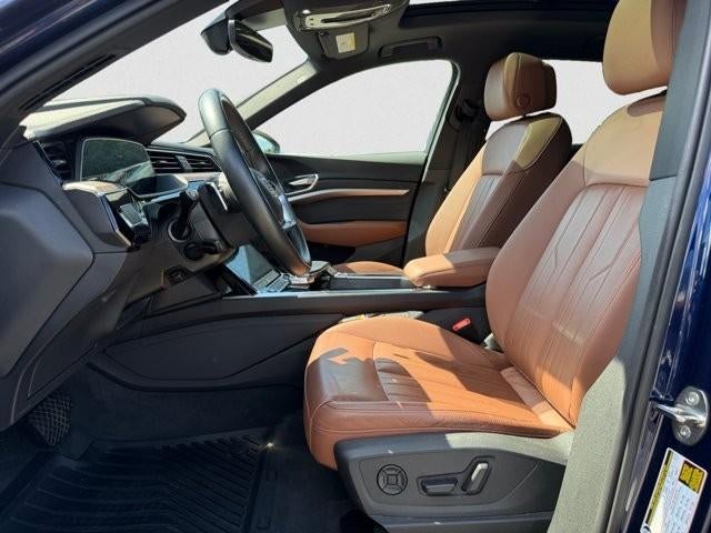 2022 Audi e-tron Premium quattro