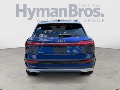 2022 Audi e-tron Premium quattro