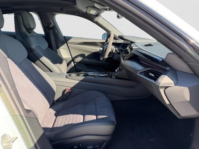 2023 Audi e-tron GT Premium Plus quattro