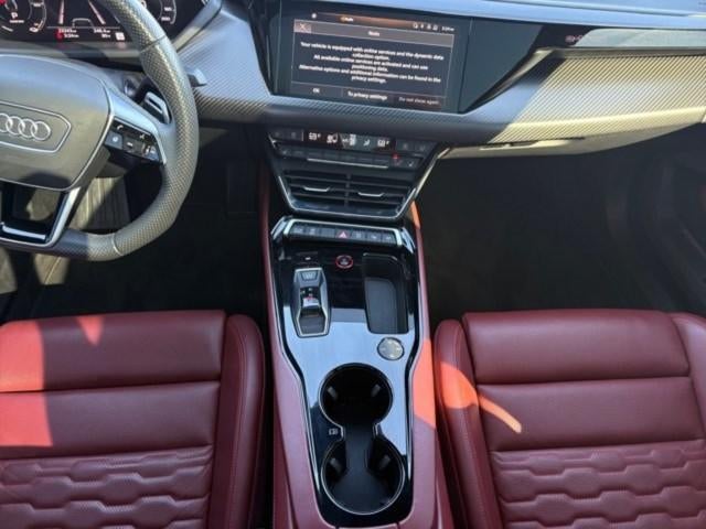 2022 Audi e-tron GT Prestige quattro