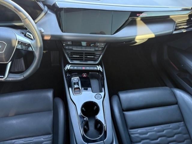 2024 Audi e-tron GT Premium Plus quattro