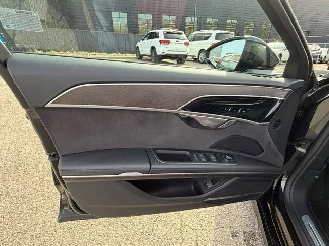 2022 Audi A8 L 55 TFSI quattro