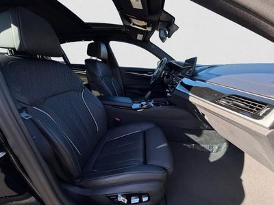2022 BMW M550i xDrive Sedan
