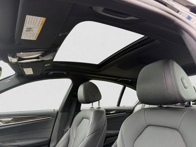 2019 BMW 530e xDrive iPerformance Plug-In Hybrid